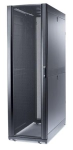 Szafa jednosekcyjna APC AR3300 (42U; 1991mm / 600mm / 1200 mm; do szaf 19", stojąca; Otwierane, Szklane; kolor czarny)