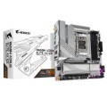Gigabajt | B650M ELITARNY LÓD AX | Rodzina procesorów AMD | Gniazdo procesora AM5 | Pamięć DDR5 | Obsługiwane interfejsy dysków twardych SATA, M.2 | Liczba złączy SATA 4 - 1925246