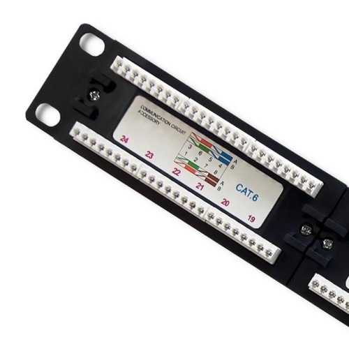 Patch panel RACK QOLTEC 24 porty | kat.5e UTP | Czarny - 1400191