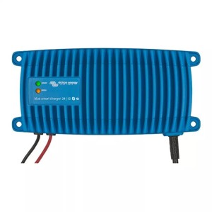 Niebieska inteligentna ładowarka IP67 24/12 (1)