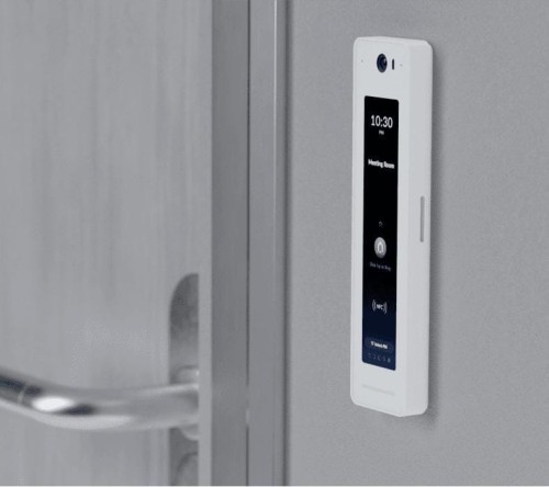 Ubiquiti UA-G2-Pro | Czytnik dostępu NFC Bluetooth | UniFi Access Reader G2 Pro, Ekran dotykowy, Kamera, Interkom, BT4.1, IP55, PoE - 2056208