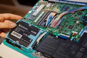 Dysk SSD wewnętrzny Verbatim Vi550 S3 512GB 2.5" SATA III czarny
