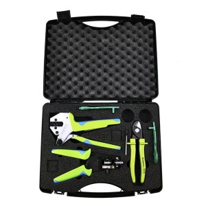 ZESTAW NARZĘDZI SOLARKIT- PEŁNY ZESTAW  (ZACISKARKA, KLUCZE, OBCINAK, ŚCIAGĄCZ IZOLACJI, WALIZKA)