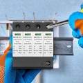Qoltec Ogranicznik ochronnik przepięć AC | 4P | 420V | T2 | C - 2112832