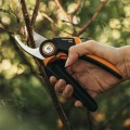 FISKARS SEKATOR NOŻYCOWY X-SERIES M P921 - 1960504