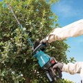 Akumulatorowe nożyce do żywopłotu Makita UH005GZ 40V XGT 750 mm - 2404857