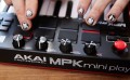 AKAI MPK MINI PLAY 3 - Mini klawiatura sterująca - 1037040