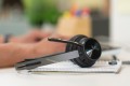 Zestaw słuchawkowy Bluetooth HP Poly Voyager Focus 2 with charge stand Headset USB-A 77Y86AA - 2165453