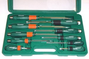 JS.WKRĘTAKI ŚLUS.10cz.    D70PP10S - 2421043