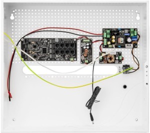 System zasilania buforowego PoE do 8 kamer i rejestratora