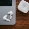 Teufel AIRY TWS Pro True-Wireless Słuchawki douszne Bluetooth srebrno-białe - Słuchawki - 20 KHz - 2594809