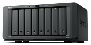 NAS Synology DS1825+, Tower, 8x 2.5"/3.5" SATA + 2x M.2 2280 NVMe SSD, AMD Ryzen V1500B, 8GB DDR4 (max.32GB), 2x 2.5GbE RJ-45, 3x USB 3.2, adapter 250W