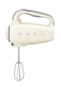 Mikser ręczny Smeg HMF01CREU w kremie w stylu retro z lat 50.
