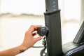 Rower stacjonarny, magnetyczny OVICX Q200X z ekranem dotykowym 15,6" TFT, WIFI bluetooth&app (WYPRZEDAŻ) - 2839177