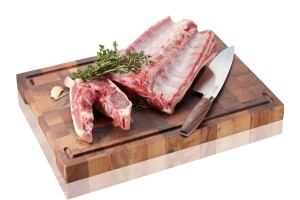 Deska z drewna orzechowego GEFU ENNO 44 x 30 cm