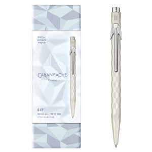 Caran d’Ache Długopis szwajcarski 849 Alpine Frost, kolor biały.