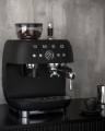 Smeg EGF03BLMEU ekspres do kawy Ręczny Ekspres do espresso 2,4 l - 2919649