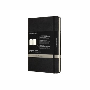 Moleskine planer projektów Pro L to niedatowany, 288 stron organizer w twardej oprawie, ma sekcje planowania rocznego, miesięcznego i tygodniowego.
