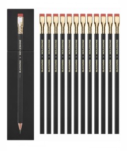 MOLESKINE  Zestaw 12 kultowych ołówków Blackwing Firm, twardy japoński grafit i cedrowa oprawa, w praktycznym pudełku-przyborniku.