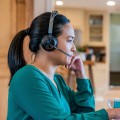 POLY Zestaw słuchawkowy Voyager Focus 2 z certyfikatem Microsoft Teams USB-C-C + przejściówka USB-C/A - 2964341