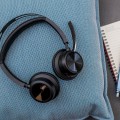 POLY Zestaw słuchawkowy Voyager Focus 2 z certyfikatem Microsoft Teams USB-C-C + przejściówka USB-C/A - 2915659