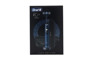 Braun Oral-B iO Series 9 Sapphire Blue Luxe Edition
