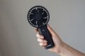 Wentylator ręczno-biurkowy akumulatorowy USB NOVEEN F120 - 3072126