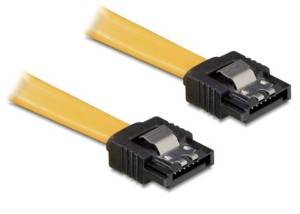 Kabel Delock SATA DATA 0,2m z zatrzaskami metalowymi