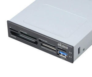 Akasa 3.5'' Czytnik kart pamięci AK-ICR-07U3, 6-slotów, M2, MicroSD, USB 3.0