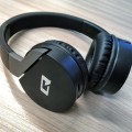 SŁUCHAWKI BEZPRZEWODOWE NAUSZNE Qoltec z MIKROFONEM / Bluetooth /  Super Bass / CZARNE - 717345