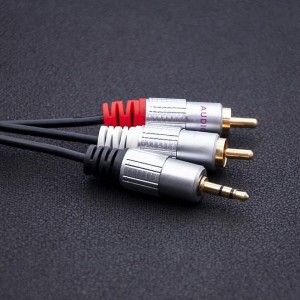 Kabel Qoltec 2xRCA / Mini Jack 3.5mm | 2m | Czarny