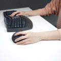 Mysz bezprzewodowa Perixx PERIMICE 719L optyczna wertykalna pionowa bezklikowa czarna silent dla leworęcznych - 1405973